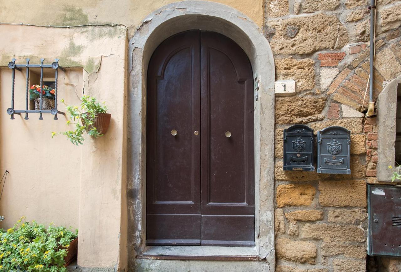 Residenza Porta All'Arco Volterra Luaran gambar